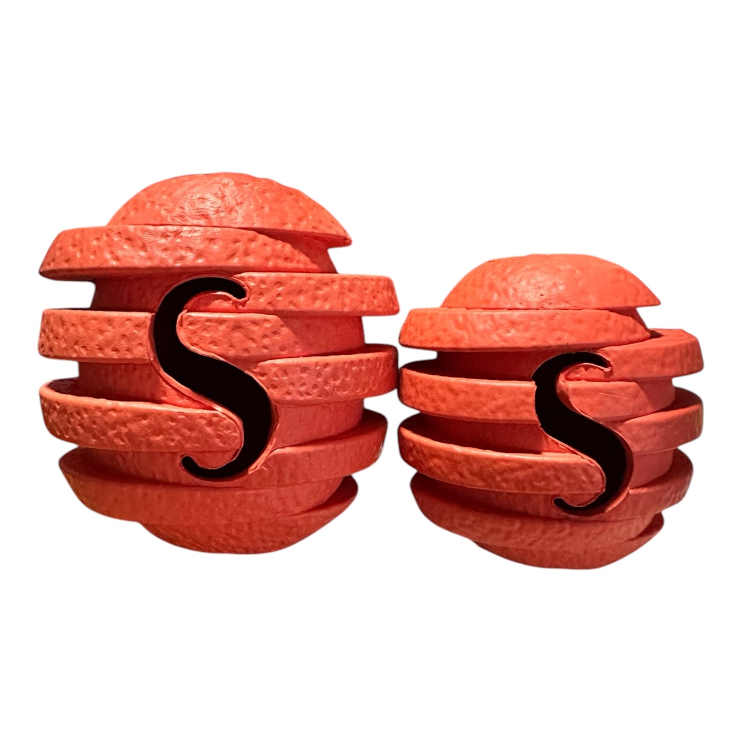 rubber dog toy oranges that are suitable for dogs of all sizes and strength